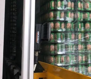 百年青啤邂逅智能制造！?？禉C器人為青島啤酒注入智造新活力