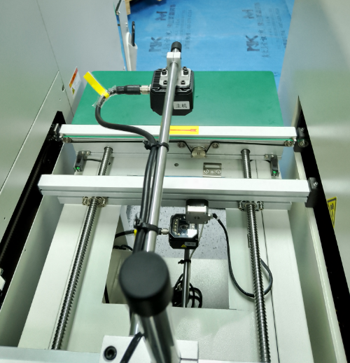 PCB電路板，接駁臺上方 下方組網(wǎng)讀碼，主從機掃碼.png